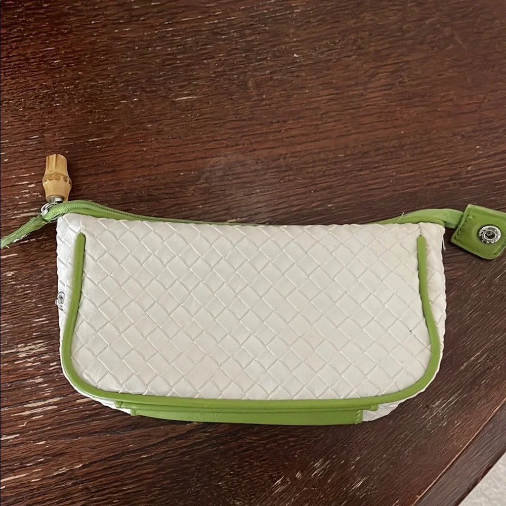 3/$10 Jewelry 💎Sale!! White and Green Cosmetic Bag with Quilted Pattern